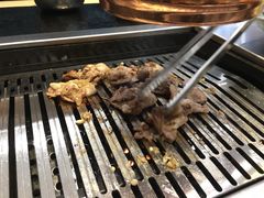 -臻牛烤肉