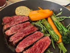 -Mark&Mars Restaurant