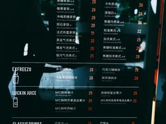 -瑞幸咖啡(金中环国际商务大厦店)