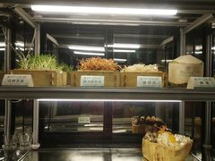 面包甜点陈列柜-凤园椰珍·臻品椰子鸡(保利时光里店)