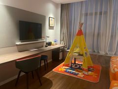 -珠海拱北口岸智选假日酒店