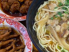 -爆炸头阿姨小四川正宗川味小吃(无任何分店)