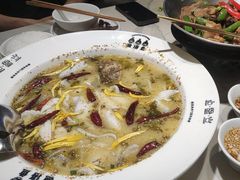 -渔语鱼酸菜鱼新川菜(来福士店)