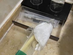 -五号文艺酒店(拙政园苏博地铁站店)