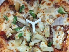 -必胜客(宝杨路宅急送店)