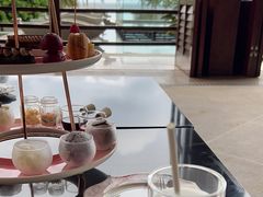 -亚龙湾喜来登·美景台大堂吧