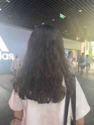 -V8潮牌·接发烫染连锁