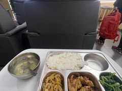 -弘仁宝佳比亚迪4S店(宝山旗舰店)