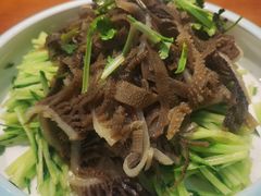 -老码头黑皮肘子锅包肉(赣水路店)