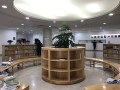 -武汉大学图书馆·文理学部总馆