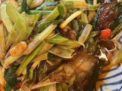 -霄汉牛三鲜湖北砂锅菜(万松园2店)