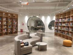 -广州市白云区图书馆