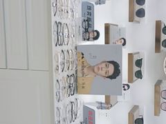 -翰佐蔡司小乐圆·依视路星趣控·暴龙眼镜折扣店