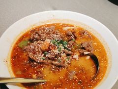 -小厨娘绣中淮扬(总统府大行宫店)