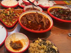 -老闵田螺馆·南昌市井菜·特色小吃(总店)