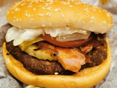 菠萝莎莎皇堡-汉堡王(嘉定宝龙城市广场)