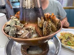 -一口猪海鲜浑锅·东北家常菜