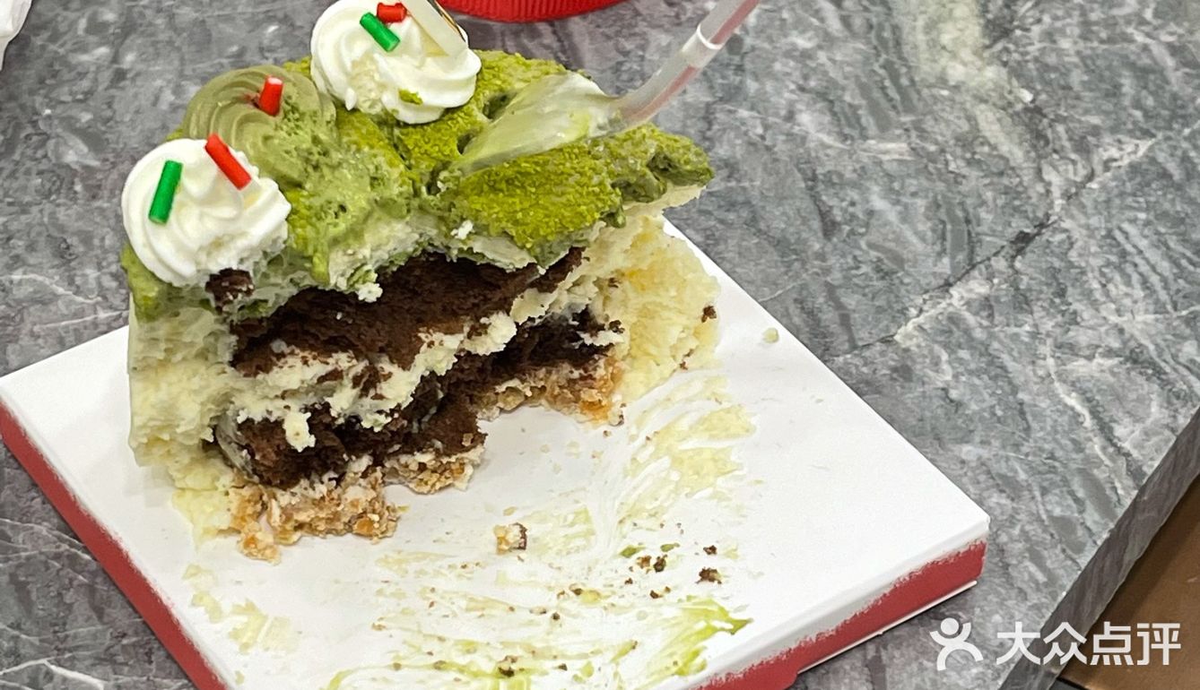 哦豁🎄好利来你还有这幅面孔！