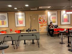 大堂-麦当劳(虹口星荟中心店)