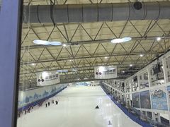 -乔波室内滑雪场