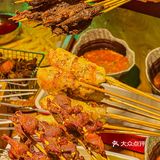 中街这，一条街都是他家！！