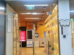 -漕河泾街道图书馆(漕河泾社区文化活动中心店)