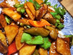 地三鲜-關東雪东北菜(中庚漫游城店)