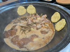 -炖四方东北铁锅炖·烧烤小龙虾(中豪国际店)