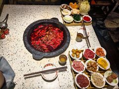 -红九格老火锅(三峡广场店)