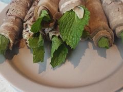 薄荷牛舌卷-半山腰·云南菜(侨福芳草地店)
