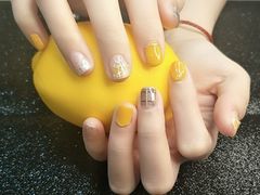 -MiuMiu日式美甲美睫工作室