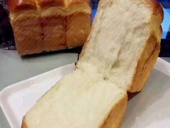-三三烘焙坊(滨江店)