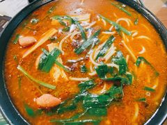 招牌炸酱小锅米线-肥汁米蘭香港米线(宁波路总店)