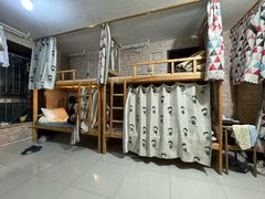 -福满满欢阁国际青年旅舍(深圳福田岗厦地铁站店)