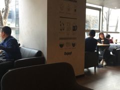 -瑞幸咖啡(宝华国际广场店)