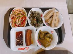 猪耳朵-东方削面(迎泽街店)