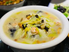-赵记煎饼卷大葱(泰山大街店)