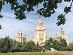-莫斯科大学
