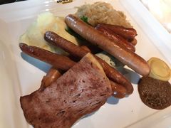 -LENBACH兰巴赫西餐啤酒坊(大连东港店)