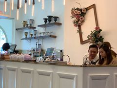 -FLOVIE FLORIST CAFE