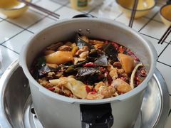 -晓彭肥肠鸡·泡椒鸡火锅(水木天地店)