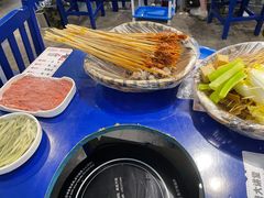 -马路边边串串香(苗栗路店)