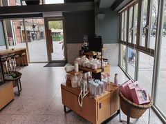 零售区-星巴克臻选(武汉首义汇店)