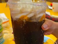 甜品站可乐麦炫酷-麦当劳(中山大道中店)