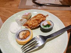 -华邑酒店·鲜艳全日自助餐厅