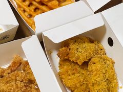 -必胜客(龙吴宅急送店)