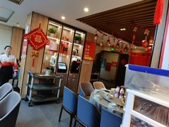 -有红鸡毛店·川菜(建设路店)