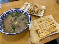 餅絲-八百里牛肉汤(盖饭·锅贴·万象城店)