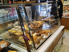 面包甜点陈列柜-巴黎贝甜(武夷花园店)