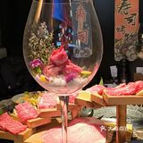 谁说餐饮寒冬没好店❓❗阶梯日式烤肉来破局！